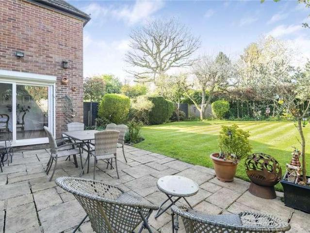 House for sale in Radlett, Hertfordshire