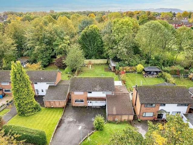 House for sale in Halton