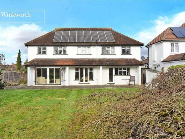 House for sale in Greater London