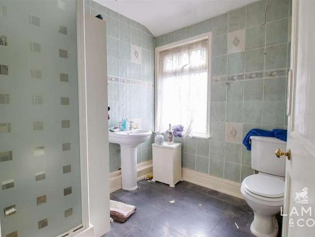 House for sale in Walton-on-the-Naze, Tendring