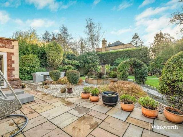 House for sale in Sunningdale, Windsor and Maidenhead