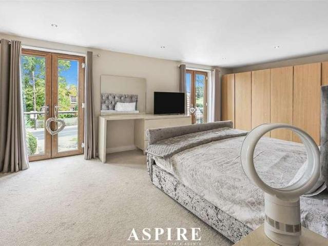 House for sale in Ashingdon, Barling