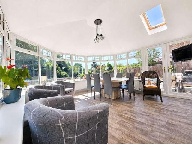House for sale in Uckfield, Cross In Hand