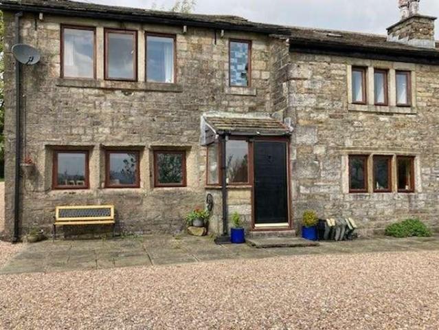 House for sale in Todmorden, Lydgate