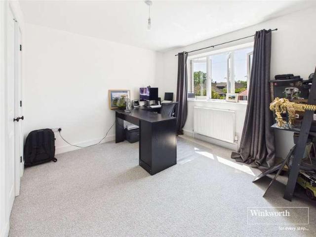House for sale in Bucklebury, West Berkshire