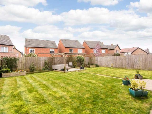 House for sale in Stanford On Avon, Leicestershire