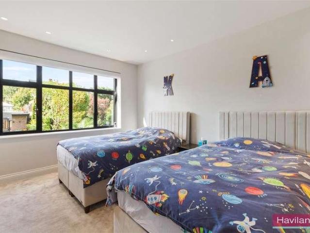 House for sale in Grange Park, Greater London