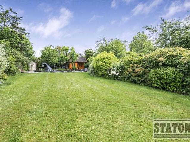 House for sale in Potters Bar, Hertfordshire