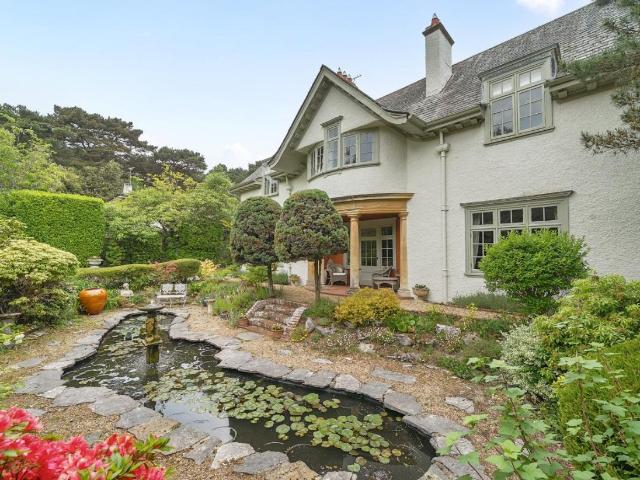 House for sale in West Cliff, Bournemouth