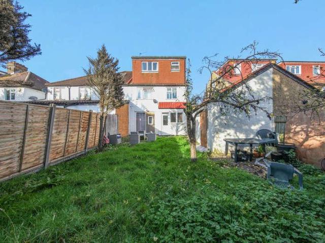 House for sale in Dollis Hill, Greater London
