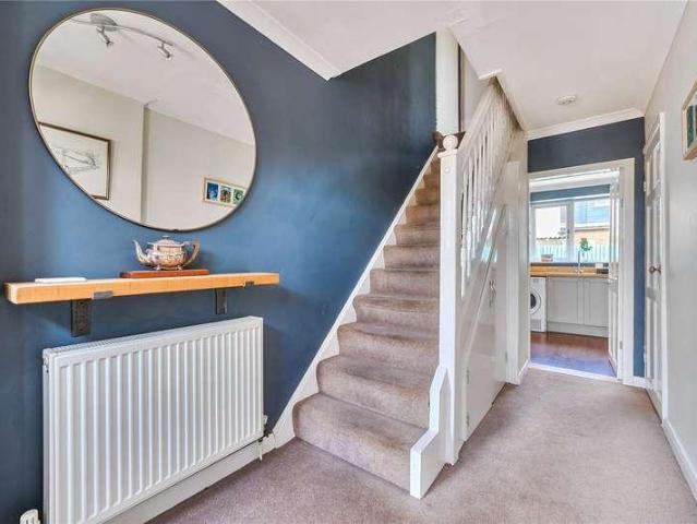 House for sale in Elmfield, Leicestershire