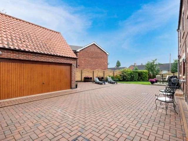 House for sale in Costhorpe, East Midlands