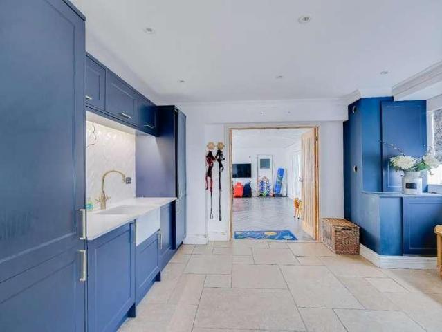 House for sale in Penllyn, Wales