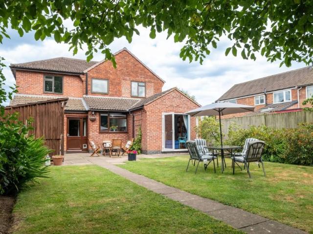 House for sale in Elmfield, Leicestershire