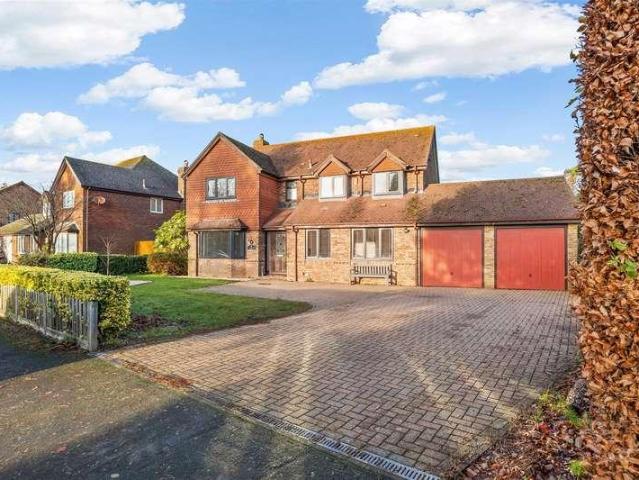 House for sale in Seaford, Iford
