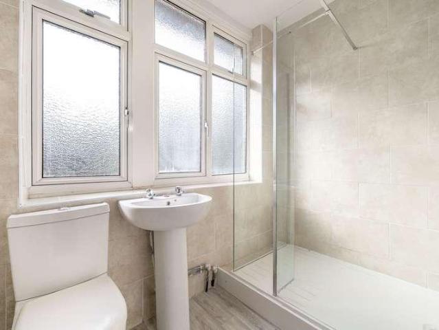 House for sale in Berrylands, Greater London