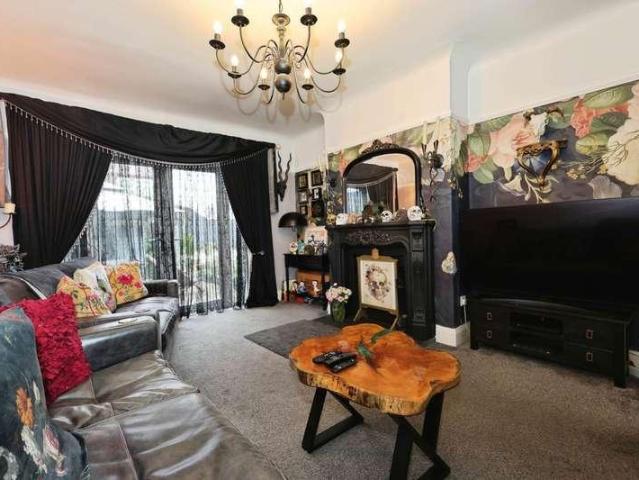 House for sale in Woodhey, Bebington