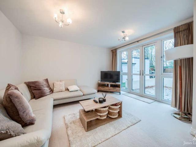 House for sale in Solihull, Elmdon Heath