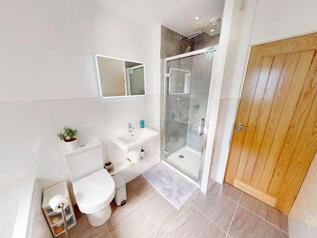 House for sale in Over Hulton, Lee Bank