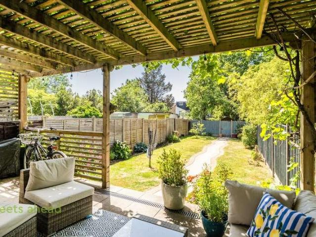 House for sale in London Borough of Croydon, Greater London