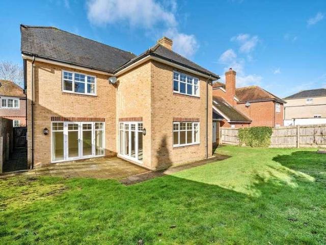 House for sale in Worplesdon, Westborough