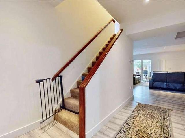 House for sale in Horsell, Woking