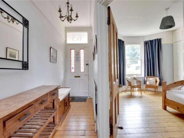 House for sale in Charlton, Greater London
