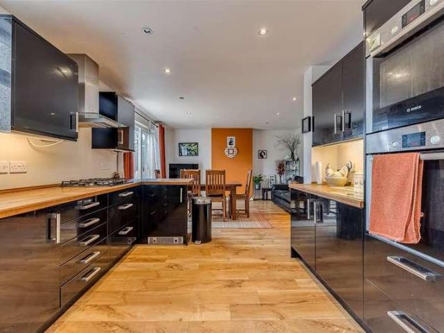 House for sale in Red Hill, Surrey