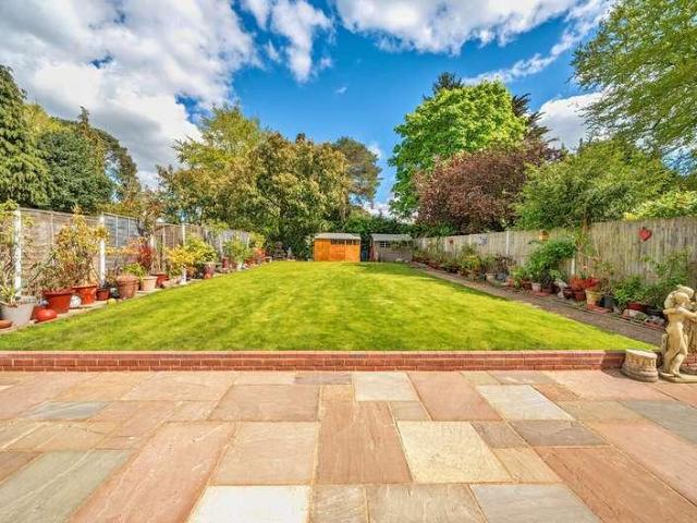 House for sale in Sheerwater, Woking