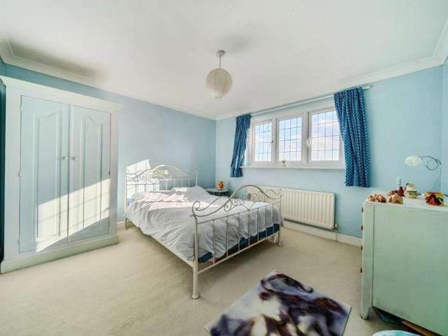House for sale in Spring Vale, Hampshire