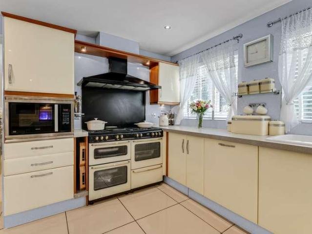 House for sale in Monkston Park, Milton Keynes