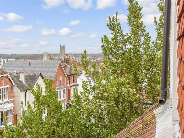 House for sale in Longport, The Bridge