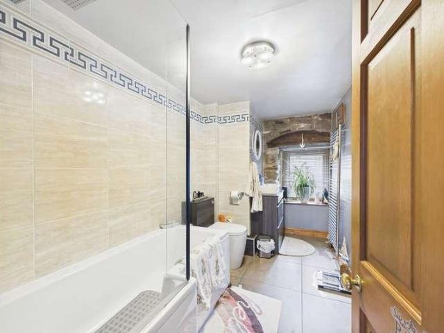 House for sale in Clapham cum Newby, North Yorkshire