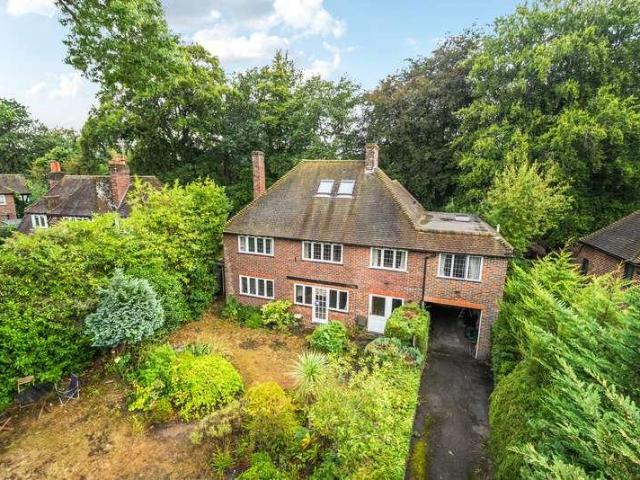 House for sale in Row Town, Surrey