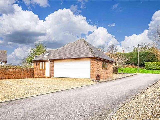 House for sale in Tilsworth, Bedfordshire