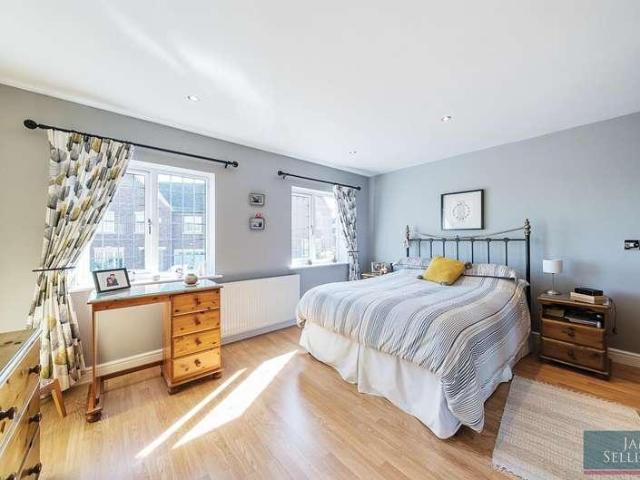 House for sale in Stanford On Avon, Leicestershire