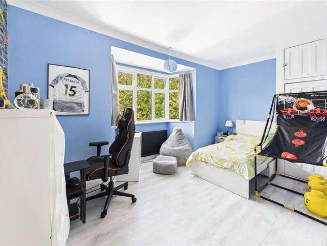 House for sale in London Borough of Croydon, Norbury