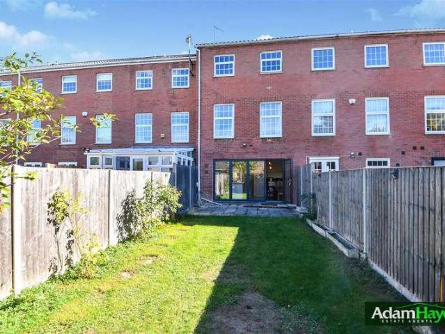 House for sale in London Borough of Barnet, Greater London