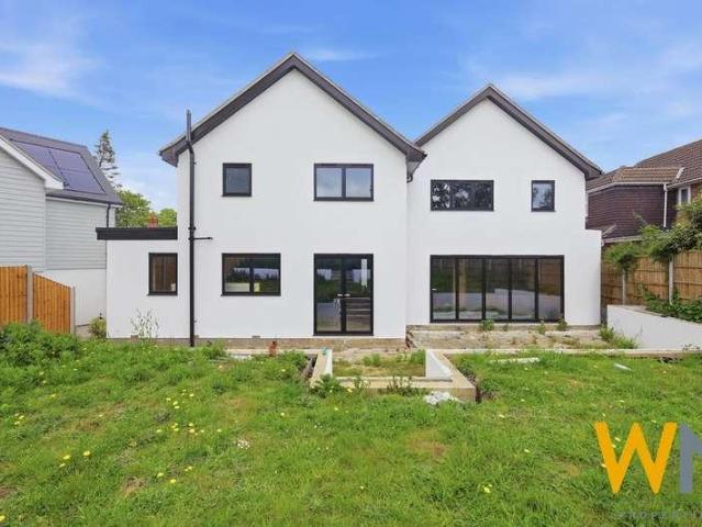 House for sale in Navestock Side, Essex