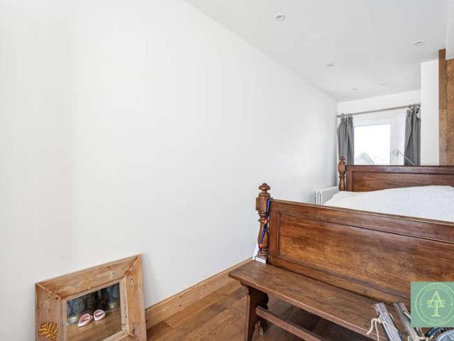 House for sale in Southgate, Oakwood