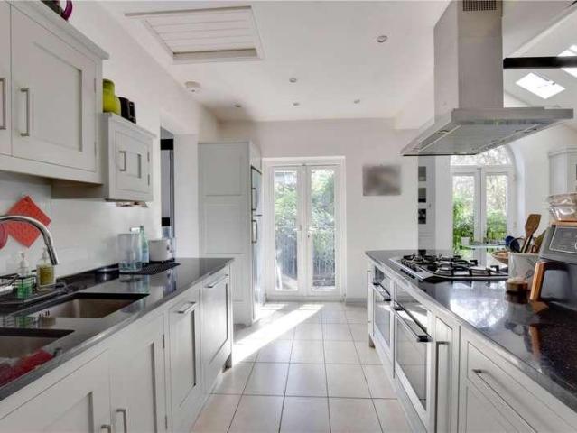 House for sale in Blackheath Royal Standard, Greater London