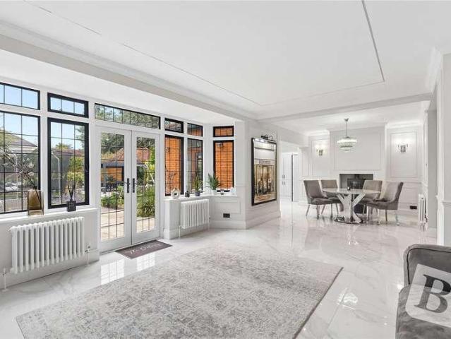 House for sale in Gidea Park, Greater London