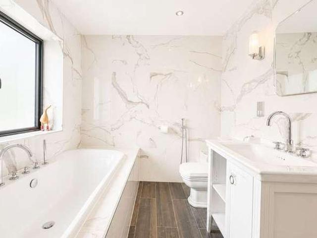 House for sale in Timperley, Trafford Park