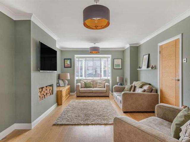 House for sale in Seaford, Iford