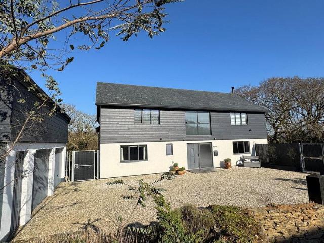 House for sale in Mount Wise