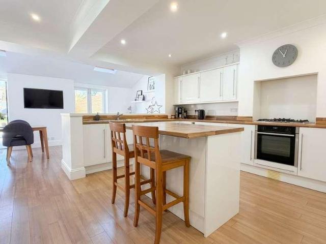 House for sale in Stonehills, New Forest
