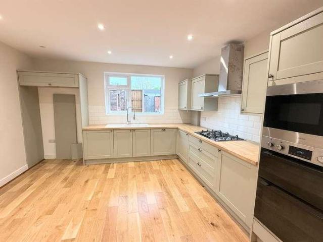 House for sale in Weston Point, Halton