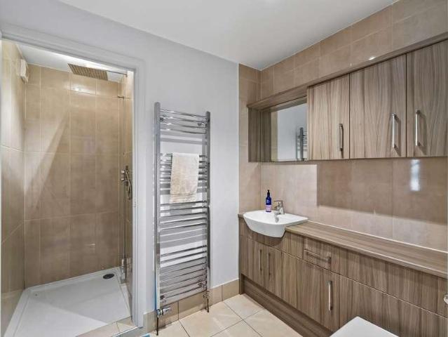 House for sale in Delly End, Black Bourton