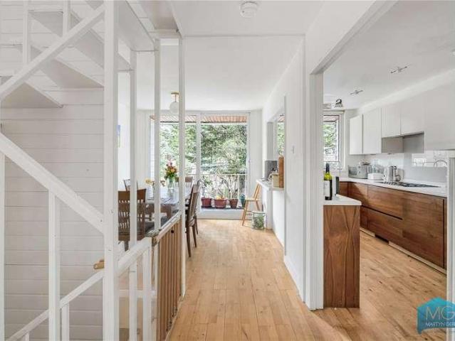 House for sale in Hendon, Greater London