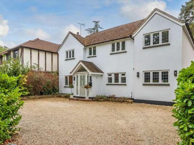 House for sale in Pyrford, Woking